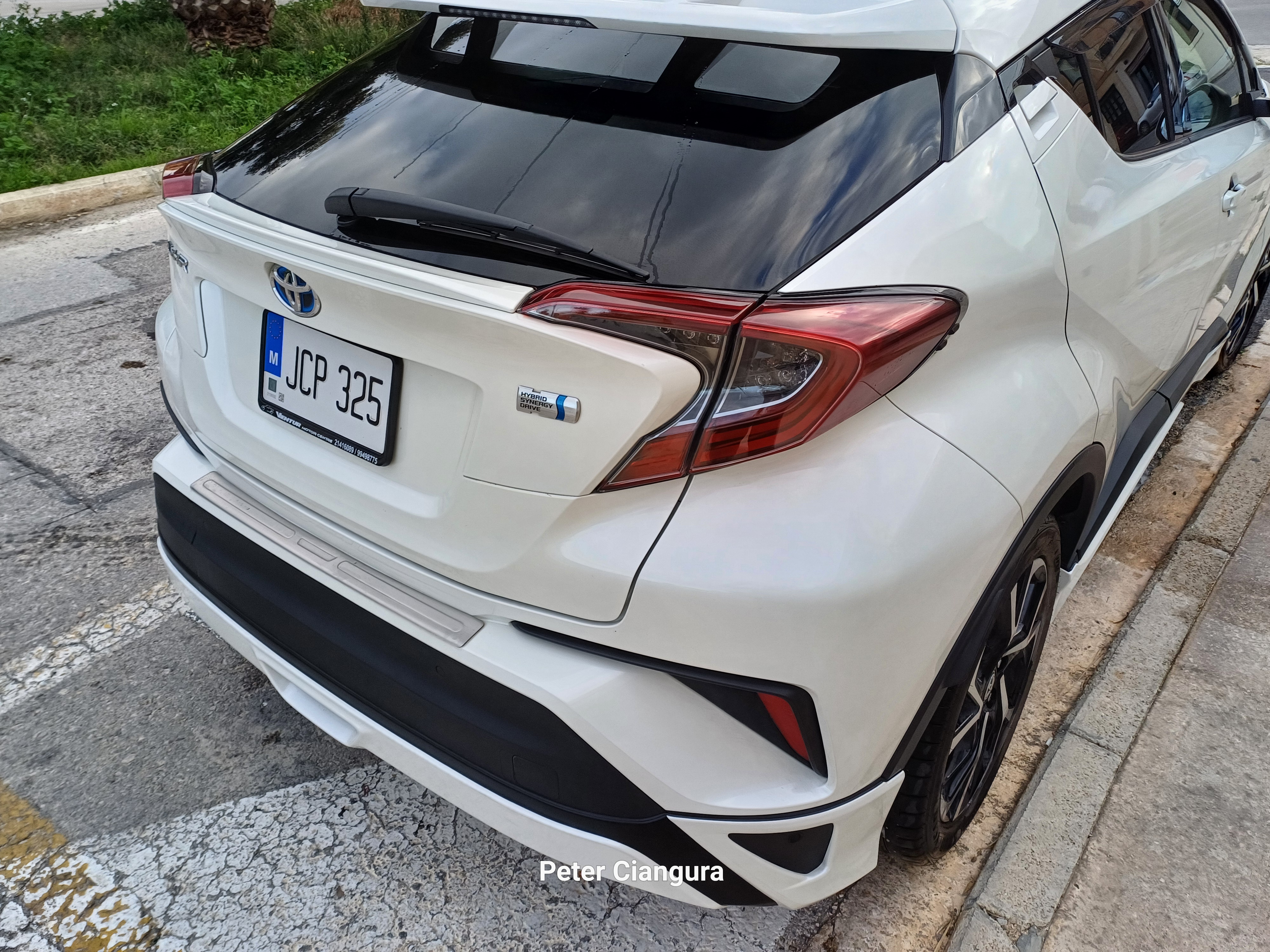 TOYOTA C-HR 2018 — €18,500 photo 2
