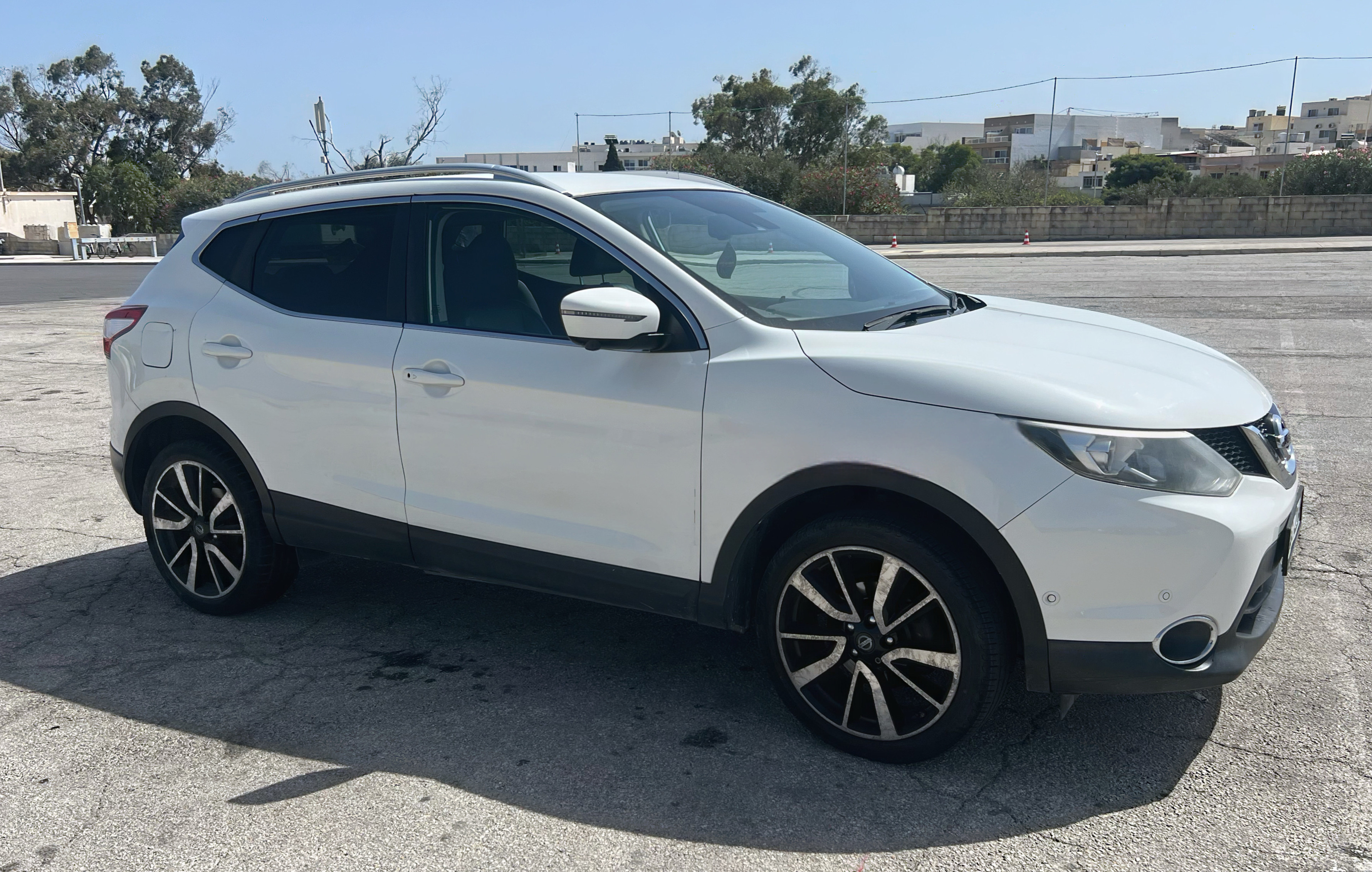NISSAN QASHQAI 2014 — €11,000 photo 4