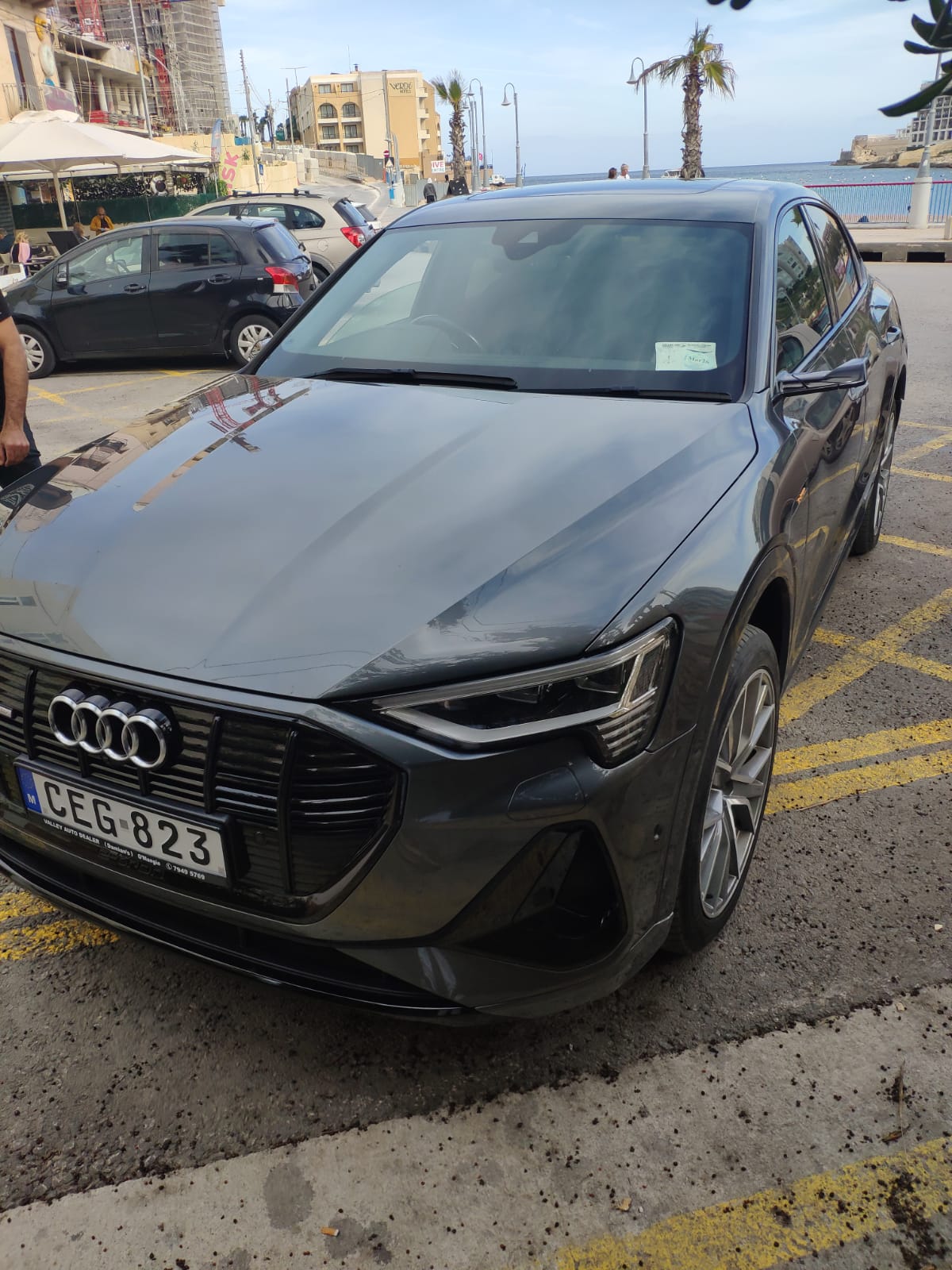 AUDI E-TRON 2020 — €65,000 photo 4