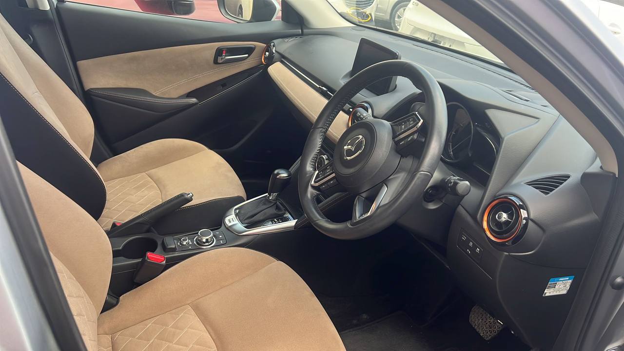 MAZDA DEMIO 2017 — €11,700 photo 2