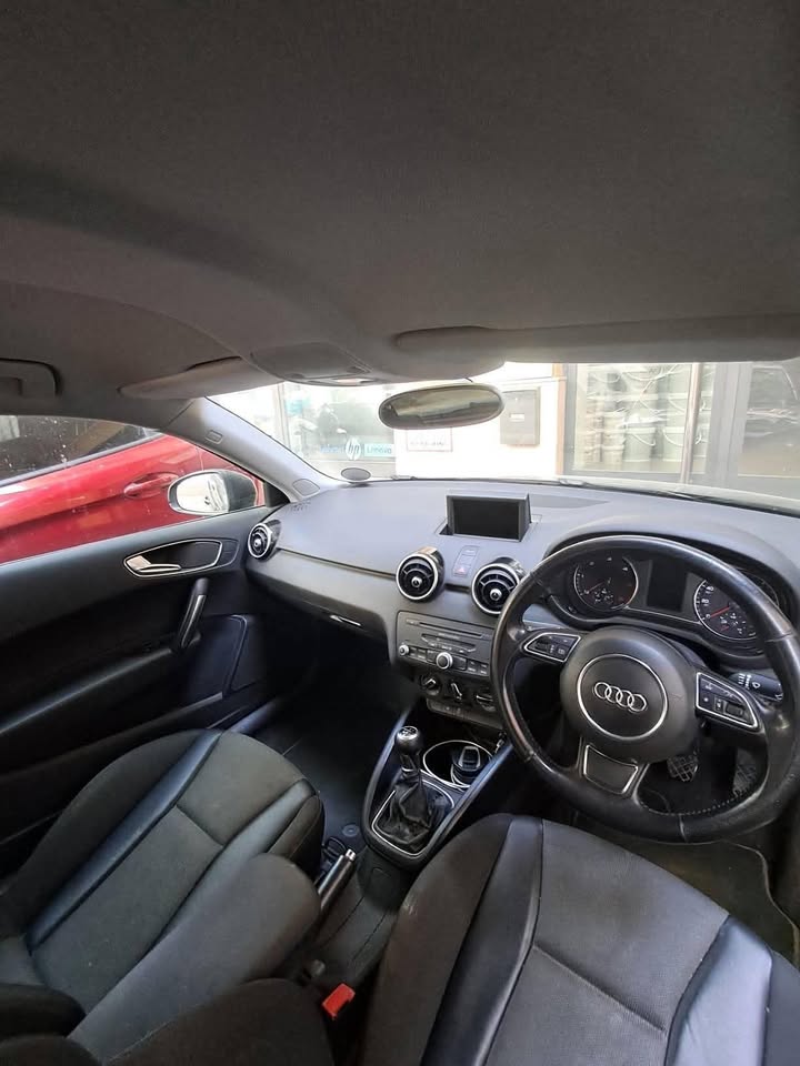 AUDI A1 2012 — €9,800 photo 3