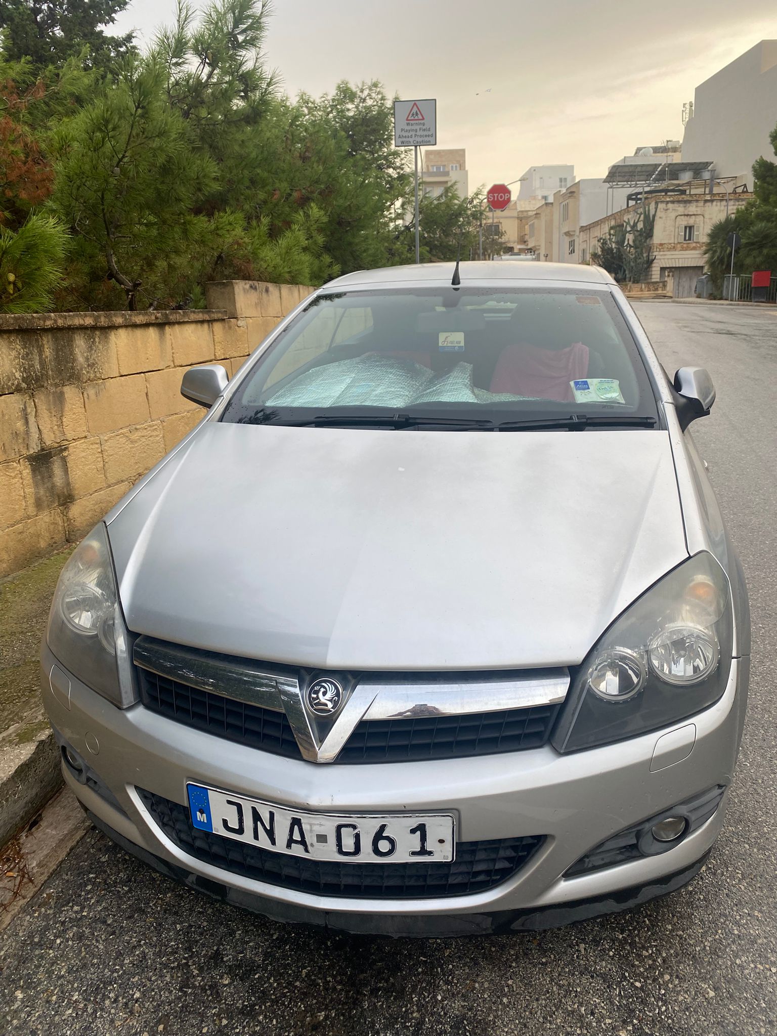 – – – — €1,600 photo 3