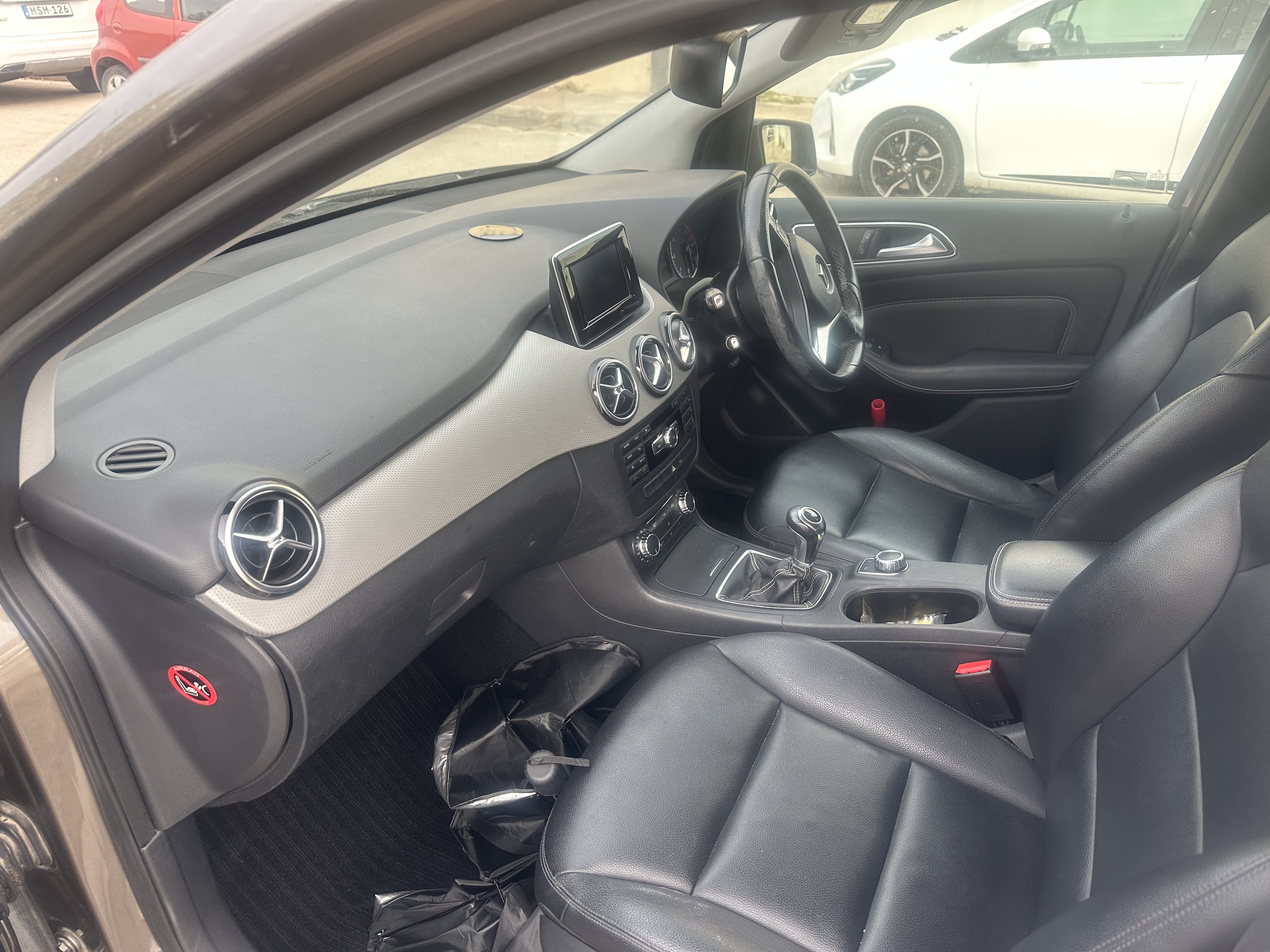 MERCEDES BENZ B200 2013 — €11,000 photo 3