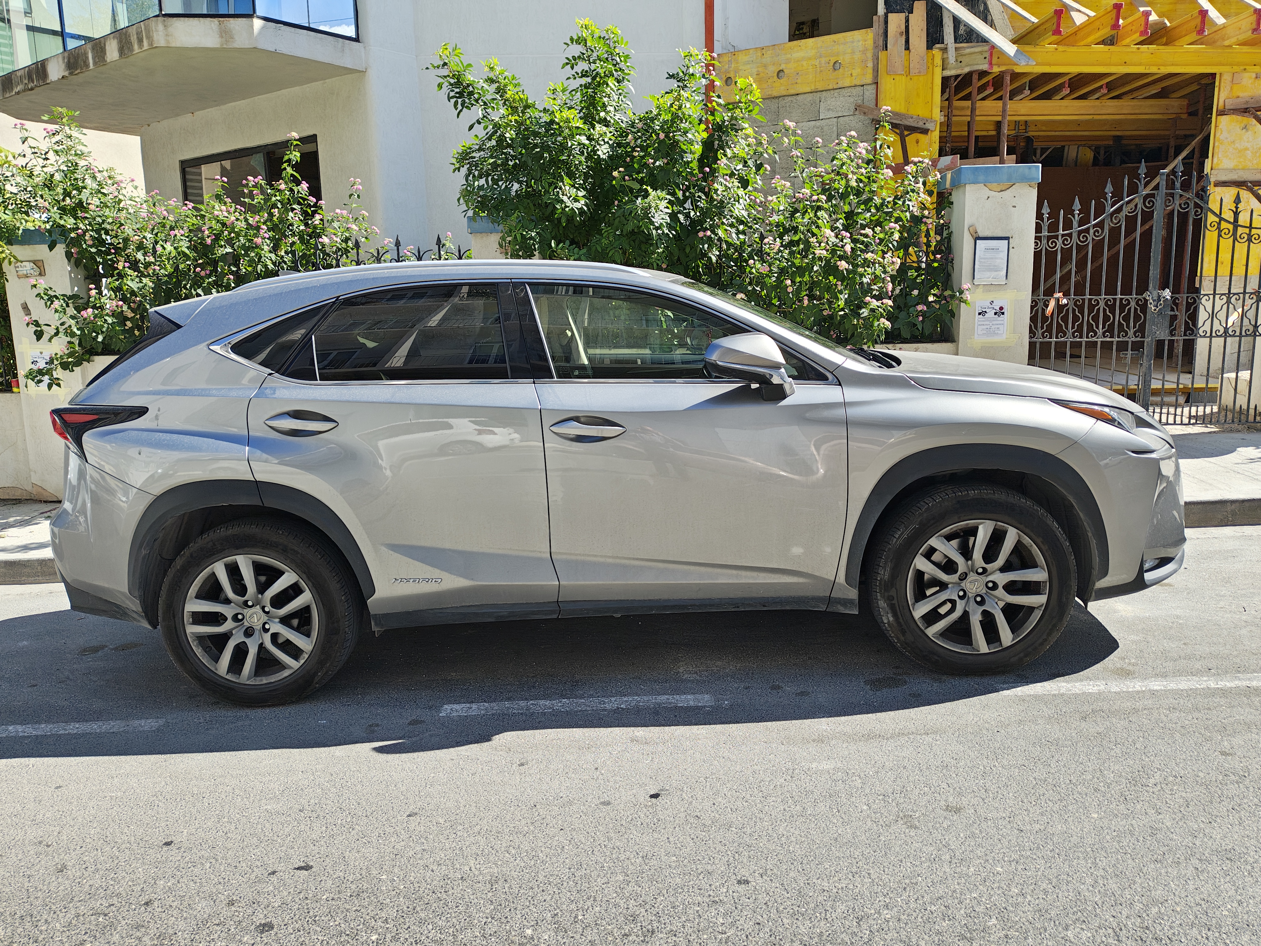 LEXUS NX300H 2016 — €25,000 photo 3