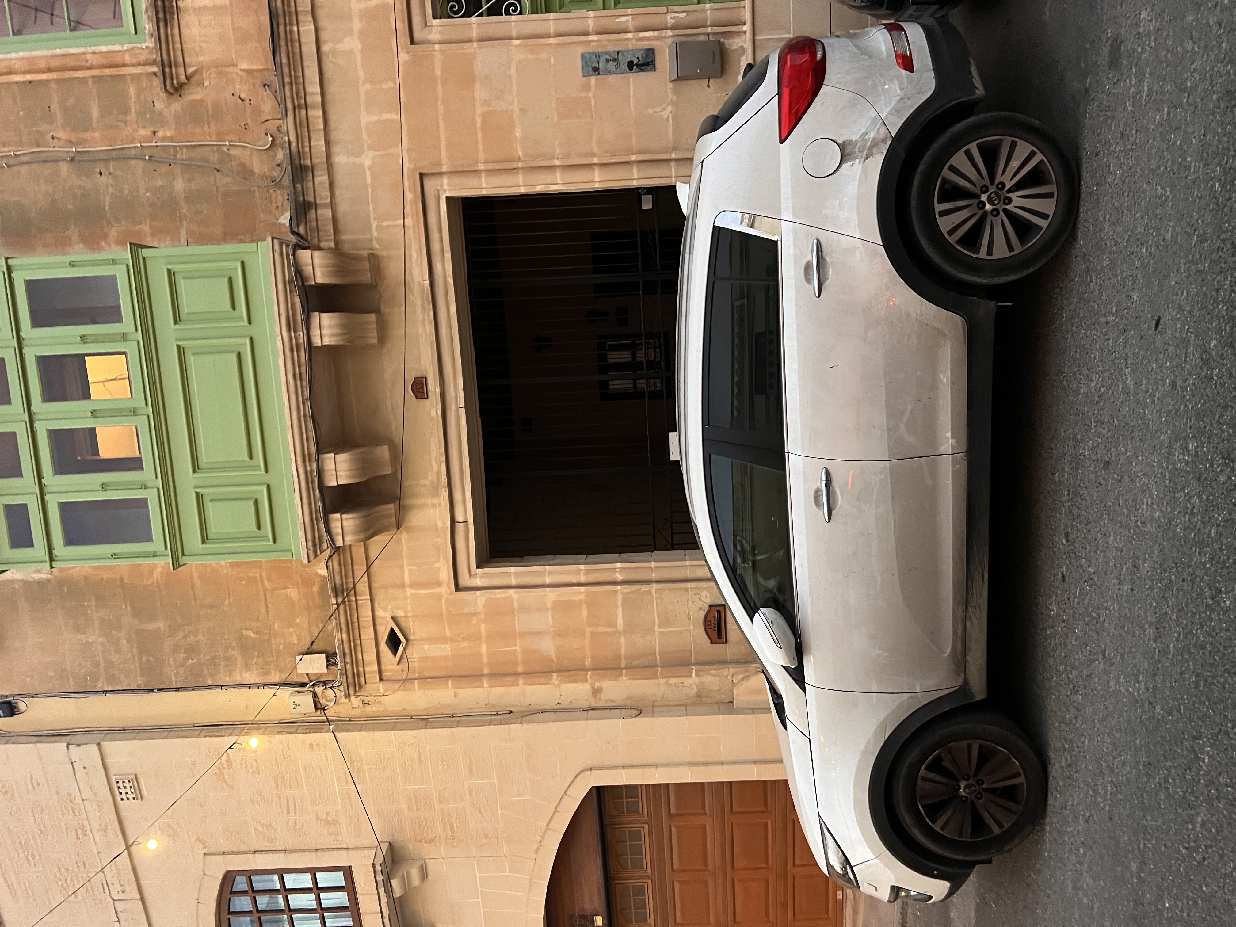 SEAT — €8,000 photo 2