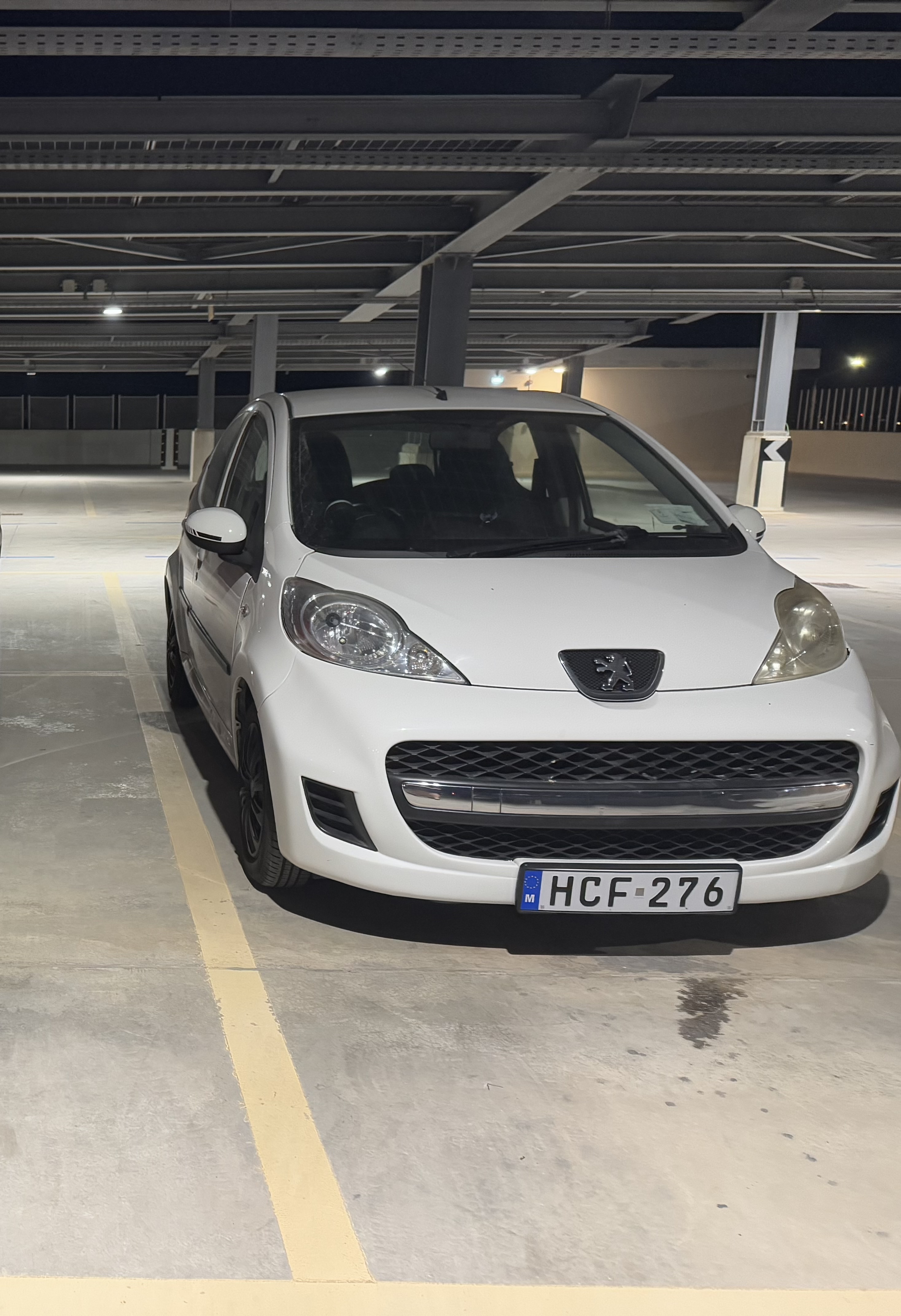 PEUGEOT MODEL: 107 YEAR: 2011 FUEL: PETROL ENGINE SIZE: 998 BODY: HATCHBACK SEATS: 4 POWER: 67 MODEL 2011 — €3