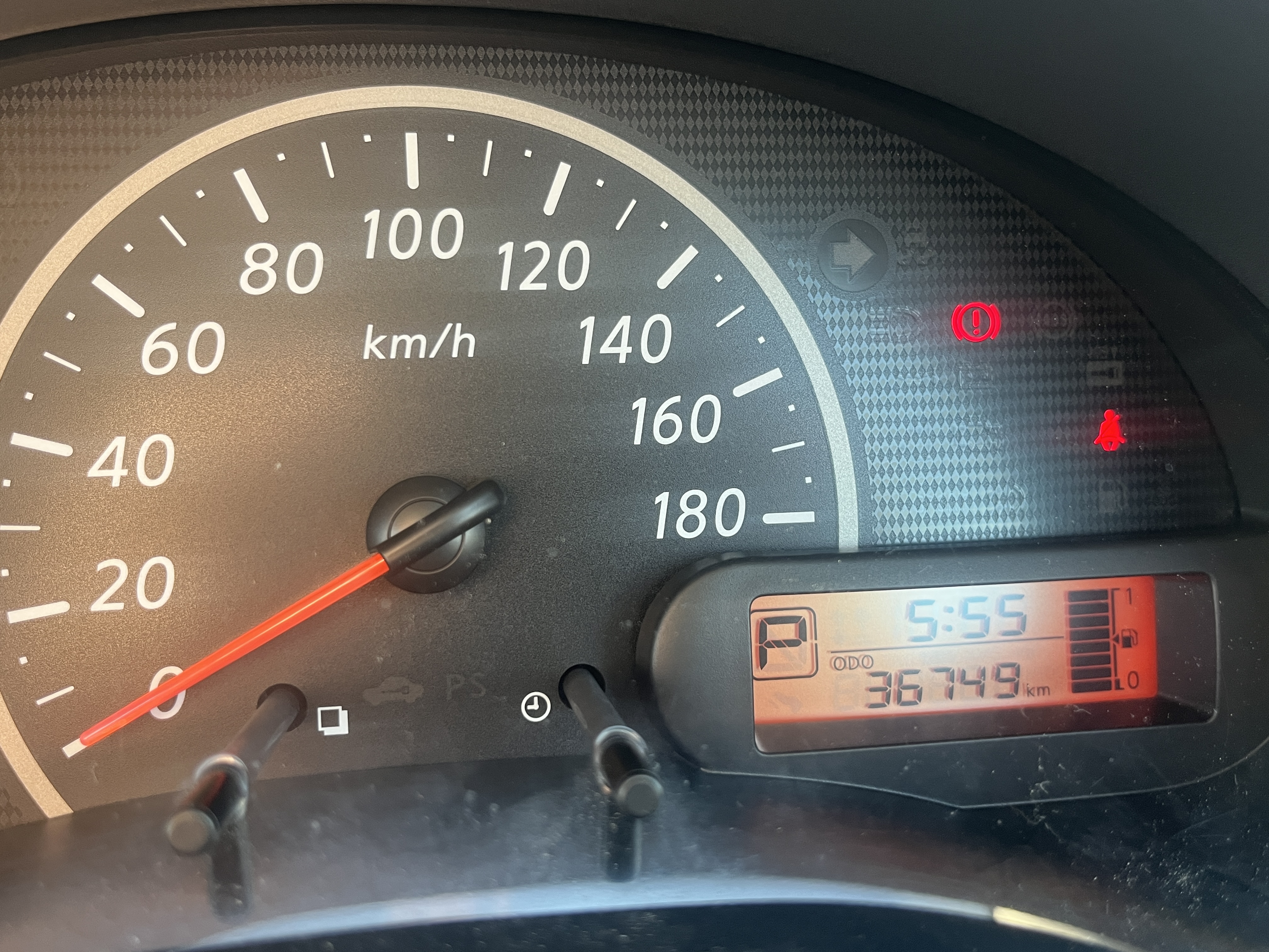 NISSAN MARCH 2017 — €6,900 photo 4