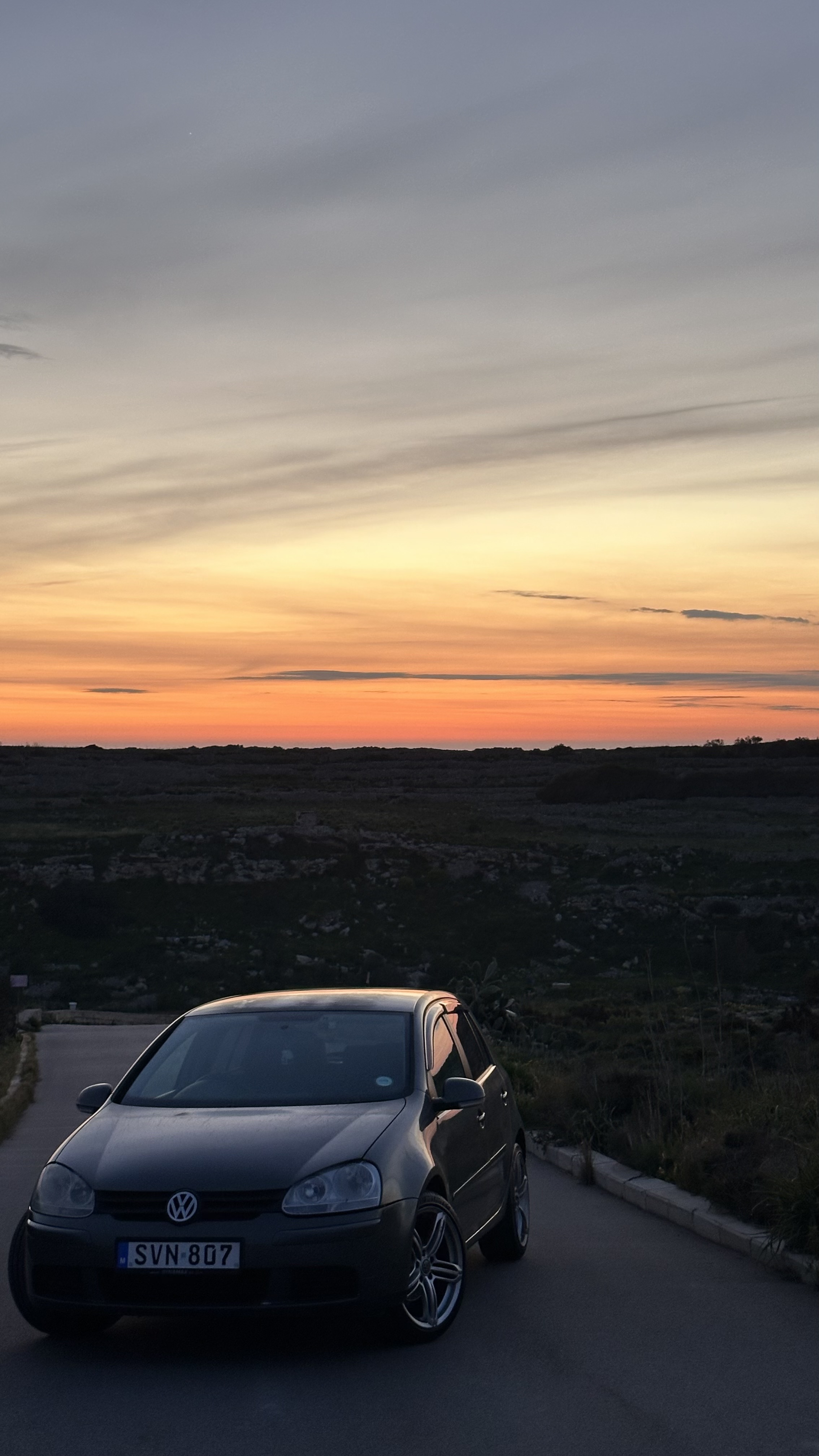 – MODEL: – YEAR: – FUEL: – ENGINE SIZE: – BODY: – SEATS: – POWER: – GOLF 2006 — €3,200