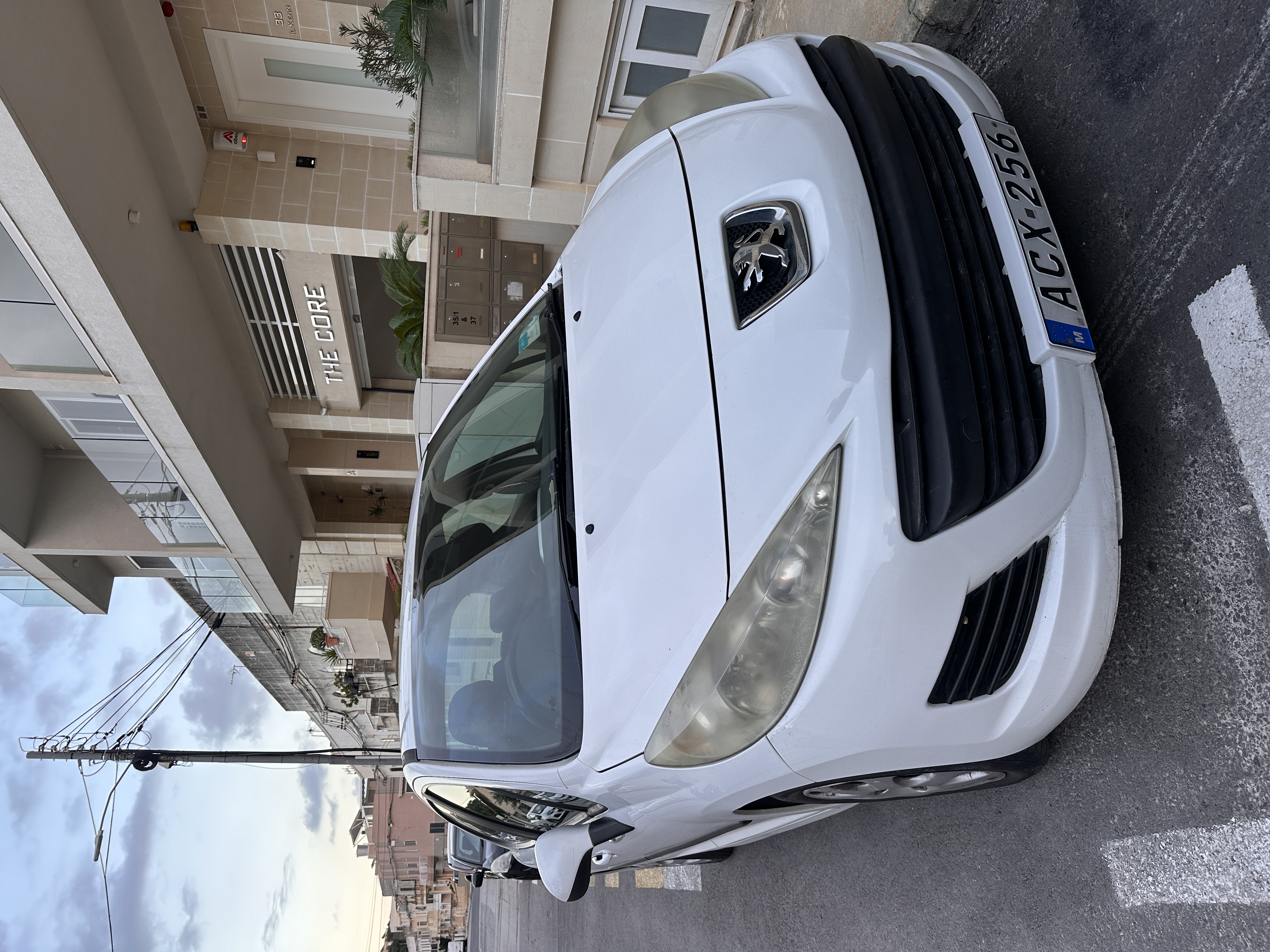PEUGEOT 207 2011 — €2,000 photo 3