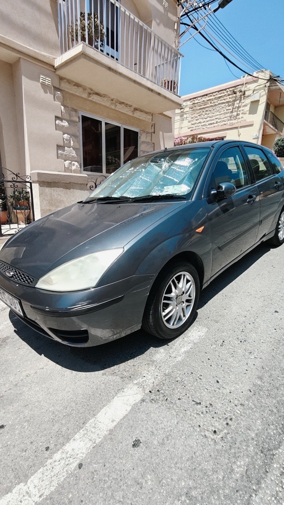 FORD MODEL: FOCUS YEAR: 2002 FUEL: PETROL ENGINE SIZE: 1388 BODY: HATCHBACK SEATS: 5 POWER: 75 MODEL 2002 — €2,200