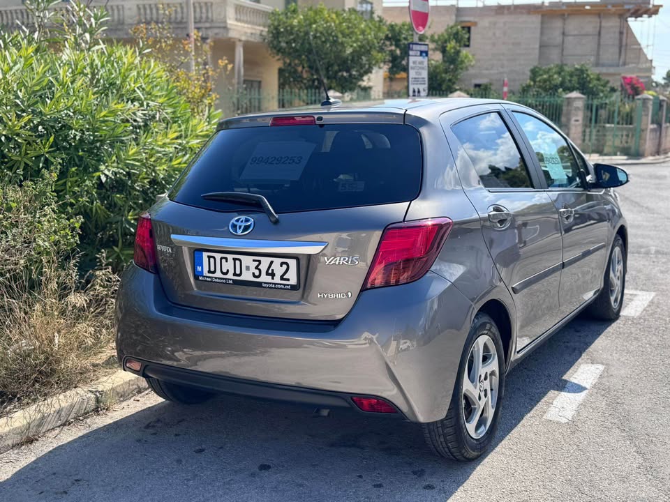 TOYOTA YARIS 2016 — €15,000 photo 2