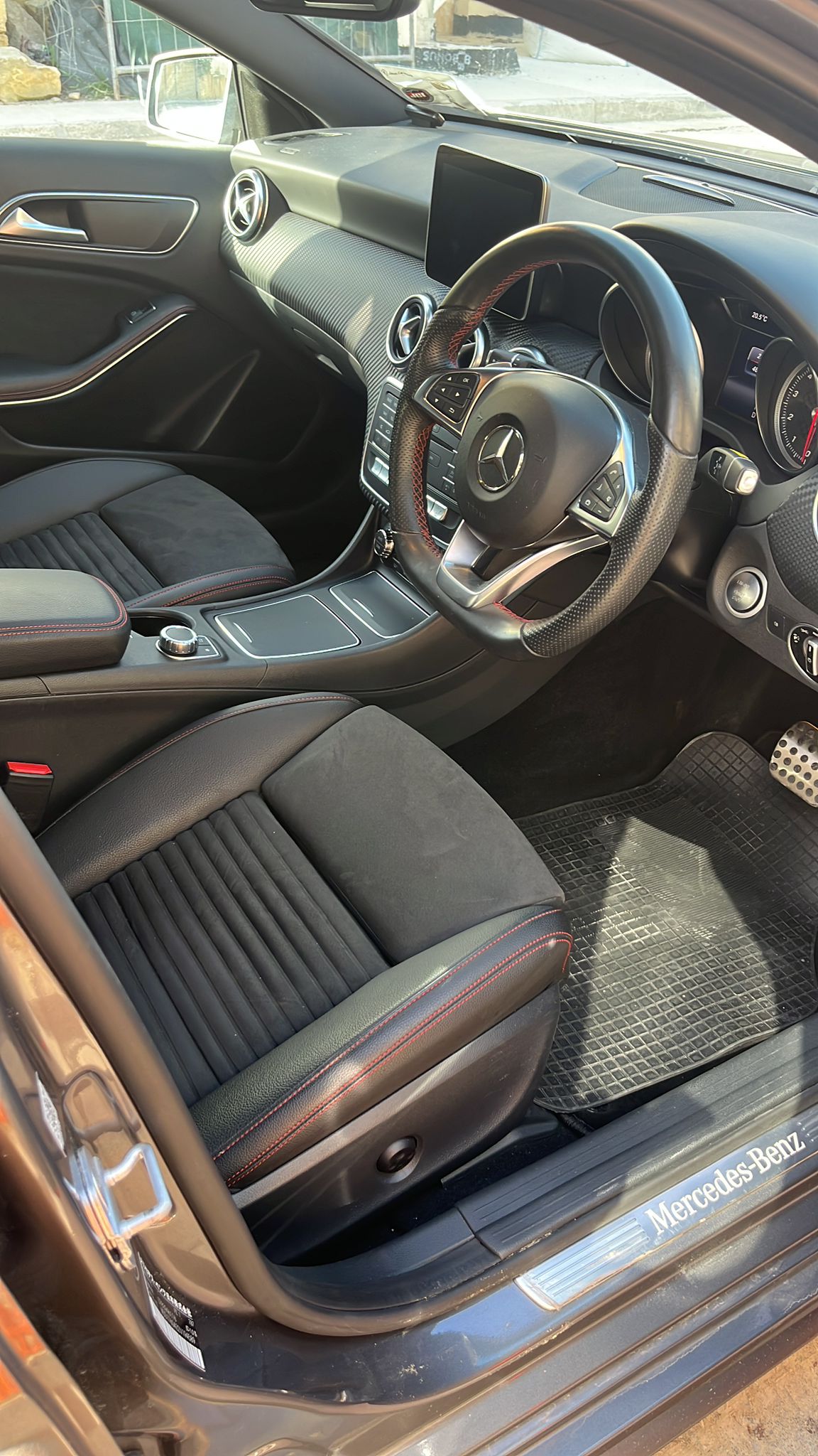 MERCEDES BENZ A180 2017 — €16,500 photo 2