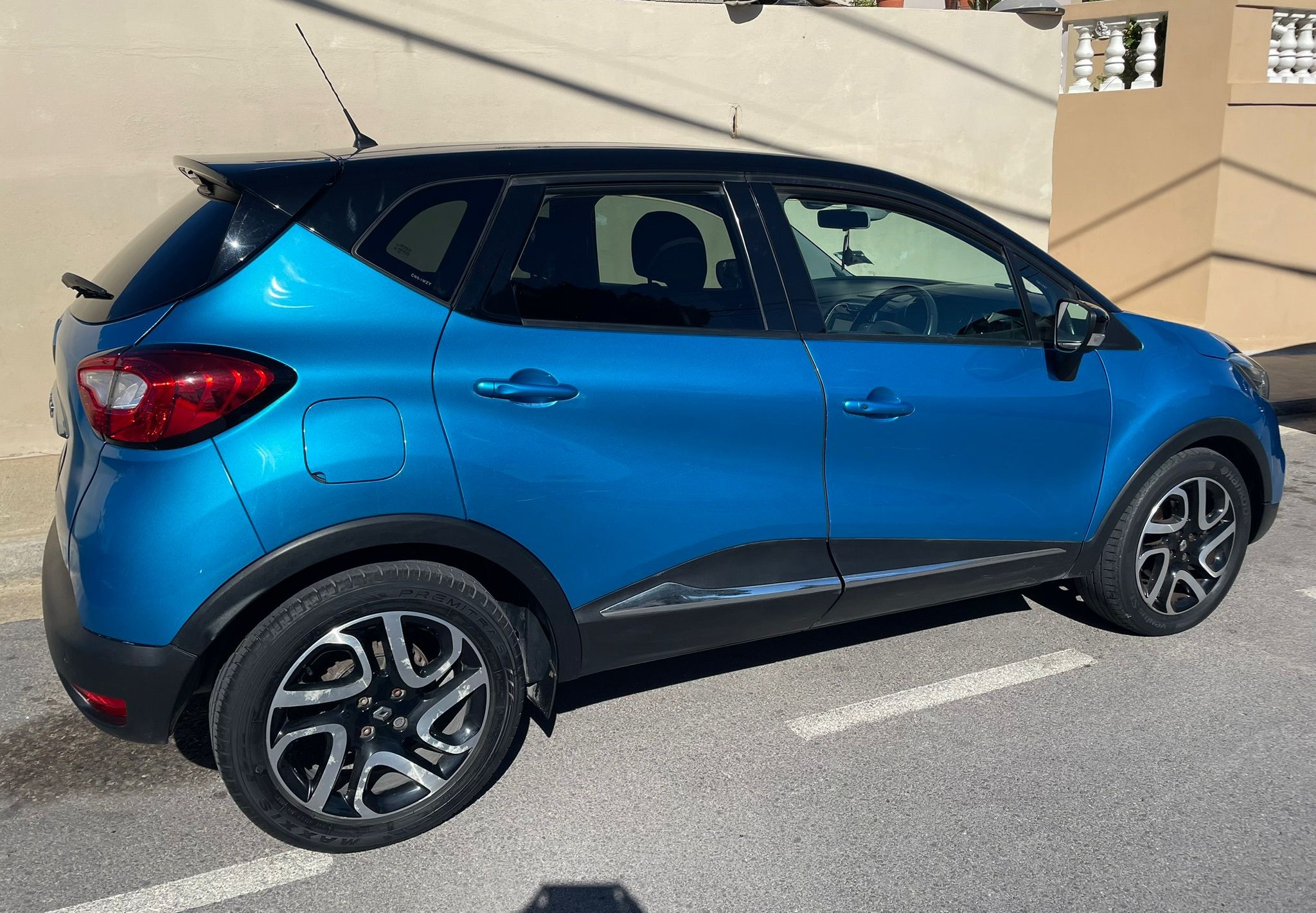 RENAULT CAPTUR 2014 — €8,000 photo 4