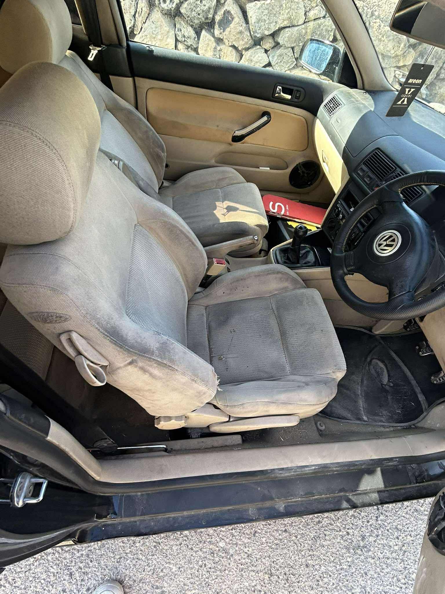 VOLKSWAGEN GOLF 2001 — €2,500 photo 3