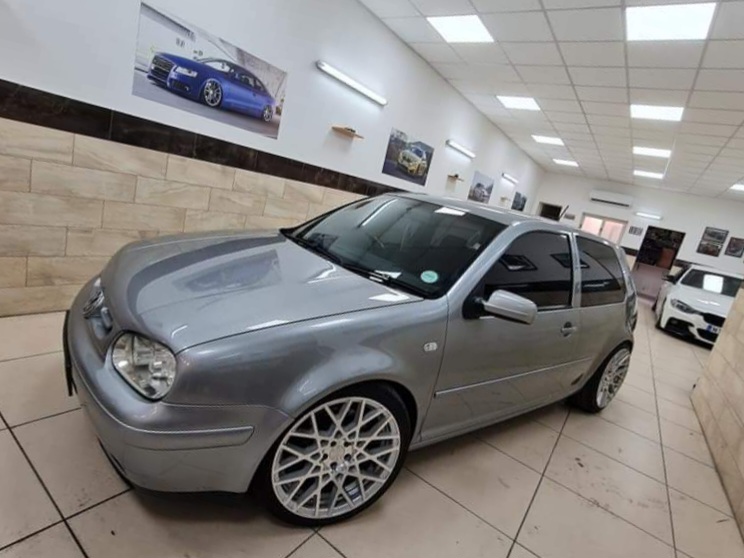 VOLKSWAGEN MODEL: GOLF YEAR: 2003 FUEL: PETROL ENGINE SIZE: 1390 BODY: HATCHBACK SEATS: 5 POWER: 75 MODEL 2003 — €8,500 photo 2