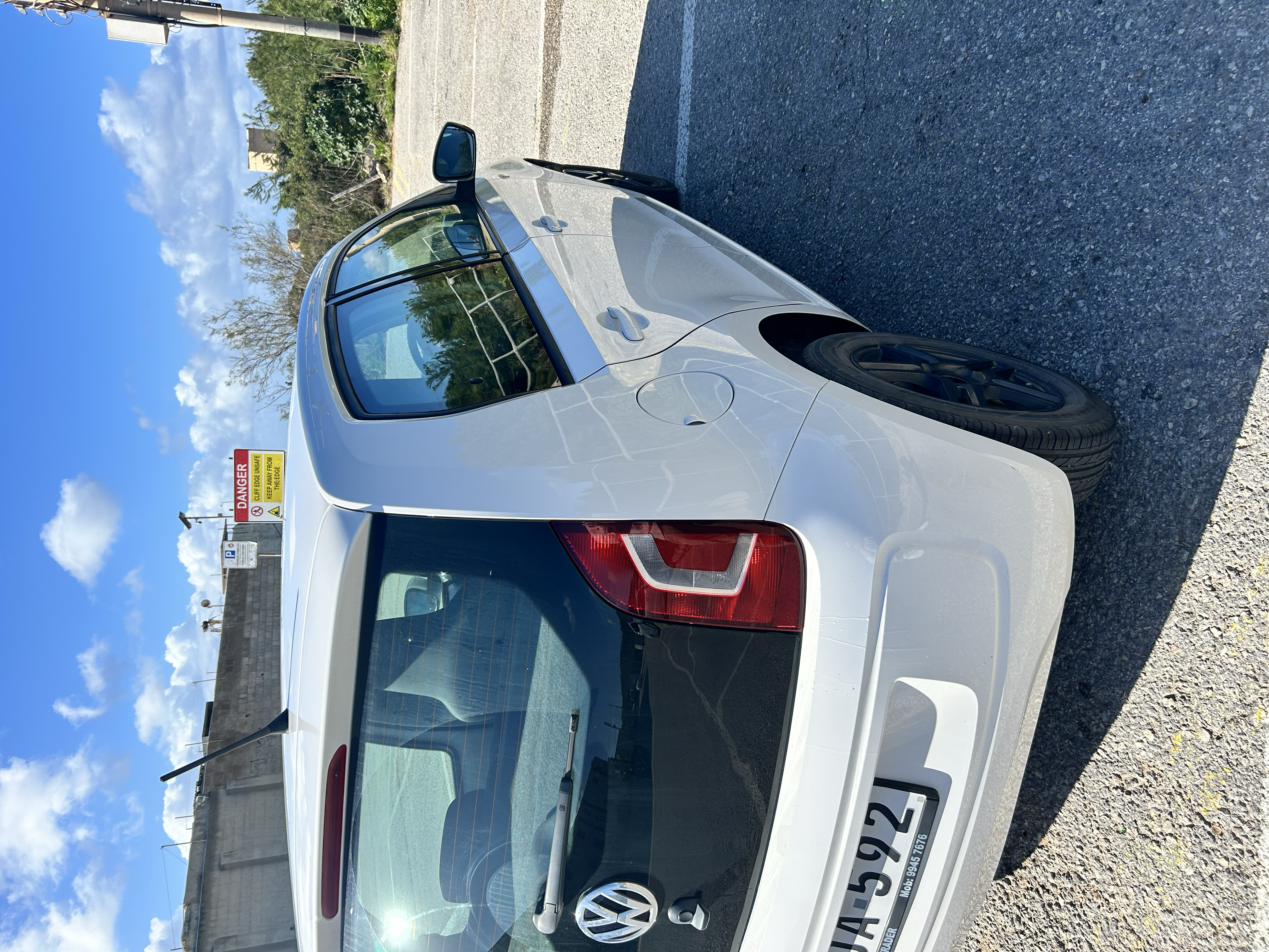 VOLKSWAGEN UP 2015 — €6,900 photo 4